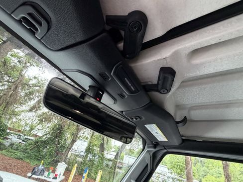 Used 2018 Jeep Wrangler Unlimited Sahara AWD/4WD image 29