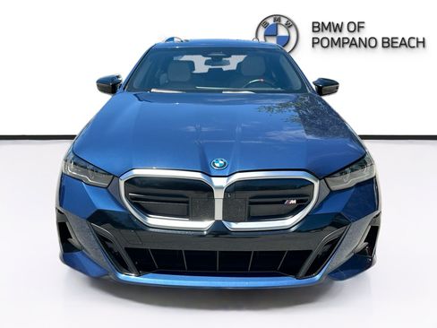 Used 2024 BMW i5 M60 w/ Premium Package AWD/4WD image 2