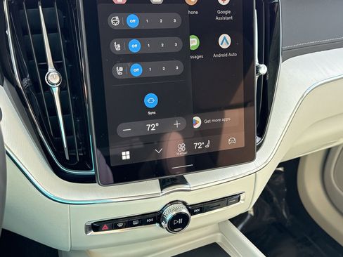 New 2026 Volvo XC60 B5 Ultra w/ Protection Package Premier image 27