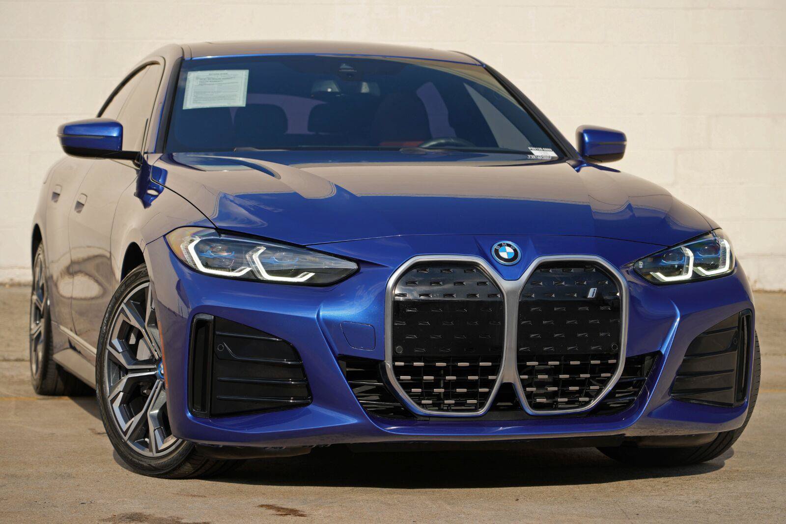 Used 2023 BMW i4 eDrive40 w/ M Sport Package RWD image 3