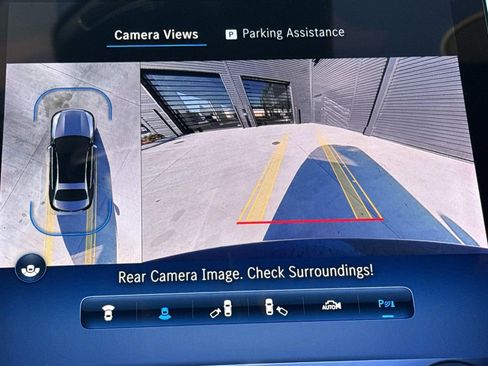 Used 2025 Mercedes-Benz C 300 Sedan image 26