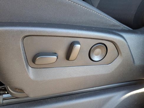 Used 2023 Chevrolet Silverado 1500 Custom Trail Boss image 4