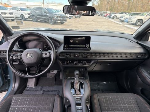 Used 2025 Honda HR-V Sport image 19