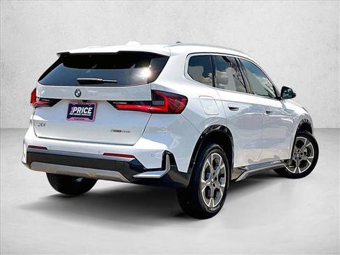 Used 2024 BMW X1 xDrive28i AWD/4WD image 2