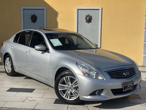 Used 2015 INFINITI Q40 AWD w/ Navigation Package image 2