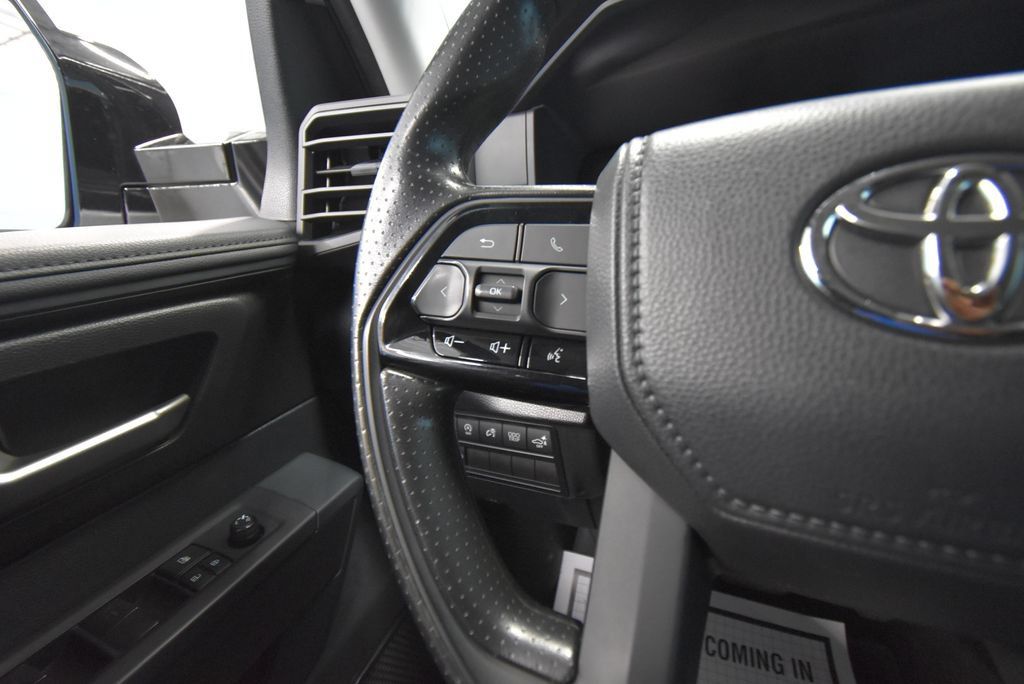Used 2023 Toyota Tundra SR5 w/ SR5 Convenience Package AWD/4WD image 11