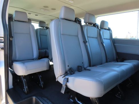 Used 2019 Ford Transit 350 XL RWD image 21