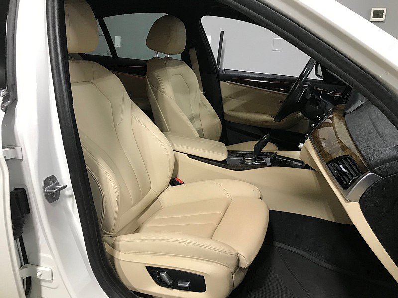 Used 2018 BMW 530i RWD image 14