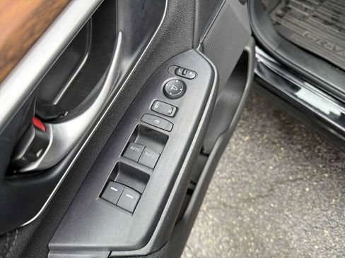 Certified 2021 Honda CR-V EX image 22