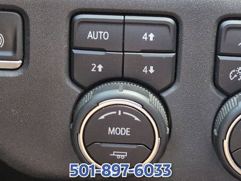 Used 2022 Chevrolet Silverado 1500 ZR2 w/ Technology Package AWD/4WD image 29