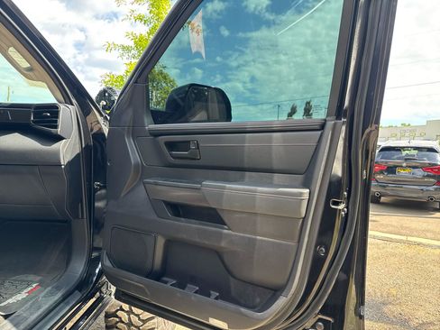 Used 2023 Toyota Sequoia TRD Pro AWD/4WD image 33