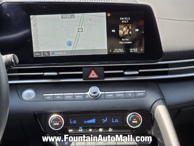 Used 2025 Hyundai Elantra Limited FWD image 11