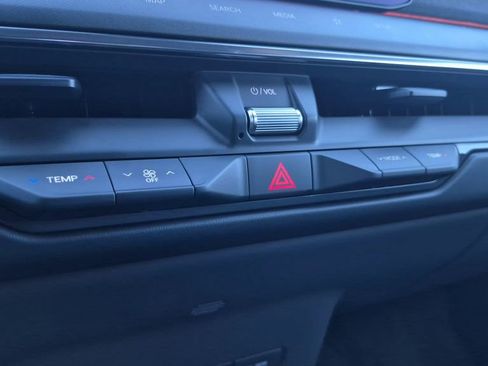 New 2026 Kia EV9 Land image 24