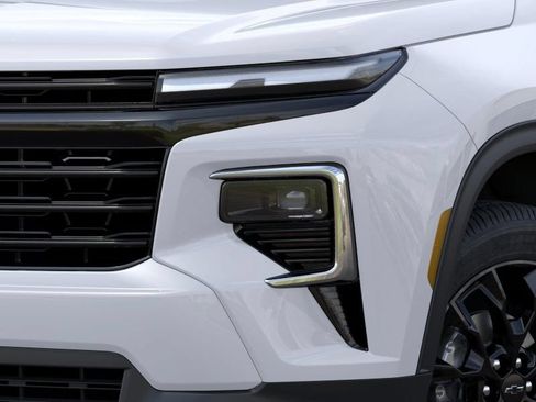 New 2026 Chevrolet Traverse LT w/ Midnight/Sport Edition AWD/4WD image 11