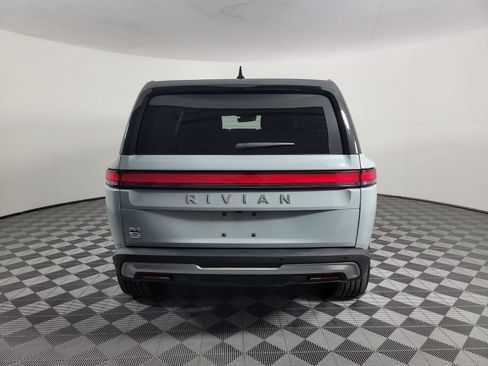 Used 2024 Rivian R1S Adventure AWD/4WD image 4