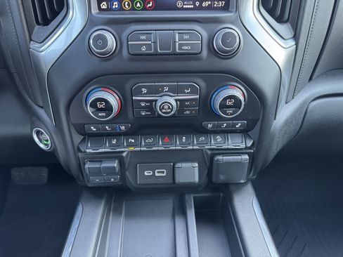 Used 2023 Chevrolet Silverado 2500 LTZ w/ LTZ Plus Package image 10