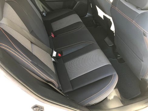 Used 2019 Subaru Crosstrek 2.0i Premium image 24