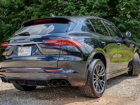 Used 2023 Maserati Grecale Modena AWD/4WD image 5
