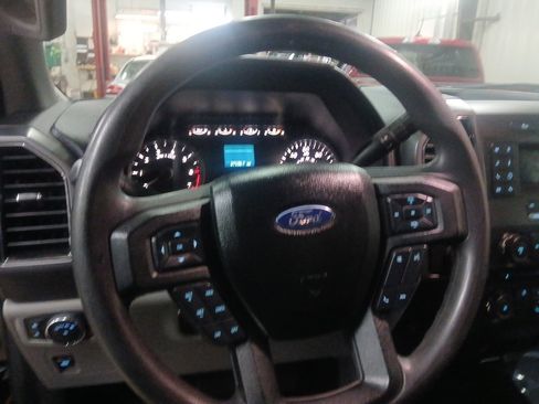 Used 2018 Ford F150 XLT image 15