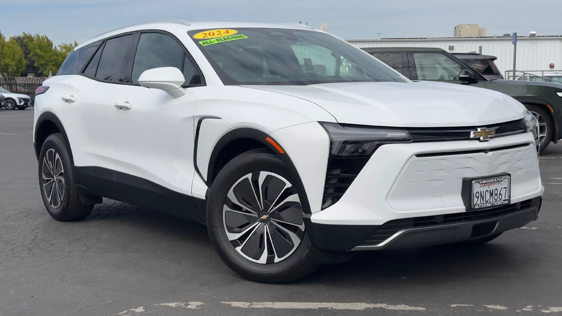 Used 2024 Chevrolet Blazer EV LT AWD/4WD image 1