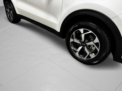 Used 2022 Kia Sportage LX FWD image 44
