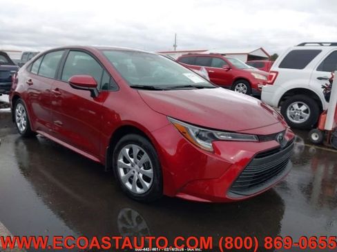 Used 2026 Toyota Corolla LE image 7