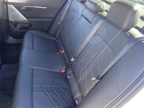Certified 2025 BMW i5 eDrive40i w/ Premium Package image 19