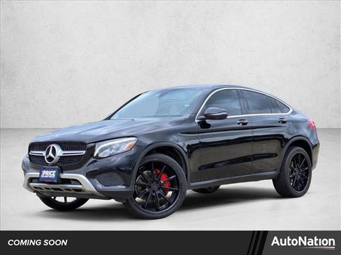 Used 2019 Mercedes-Benz GLC 300 4MATIC Coupe image 1