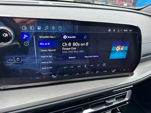New 2026 Chevrolet Traverse LT FWD image 15