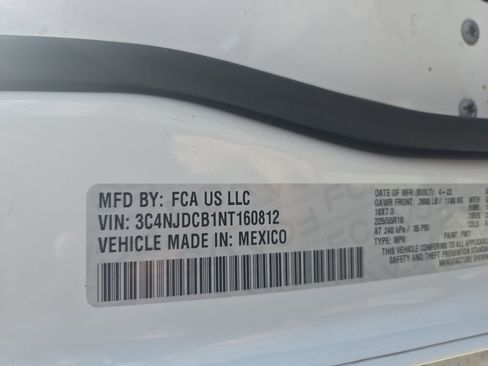 Used 2022 Jeep Compass Limited AWD/4WD image 35