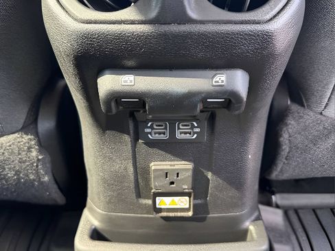 Used 2024 Jeep Wrangler Unlimited Sahara AWD/4WD image 25