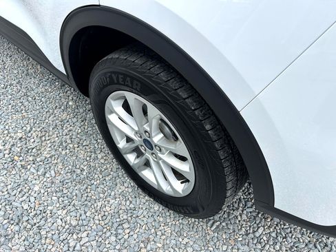 Used 2022 Ford Escape SE w/ Convenience Package image 24