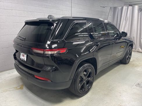 Used 2023 Jeep Grand Cherokee Limited w/ Black Appearance Package image 2