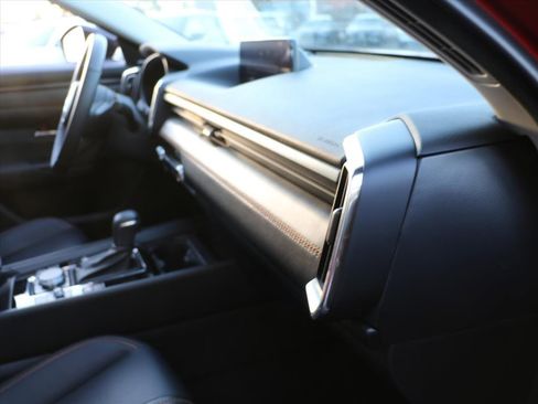 Certified 2025 MAZDA CX-50 2.5 Hybrid w/ Premium Plus Pkg image 8