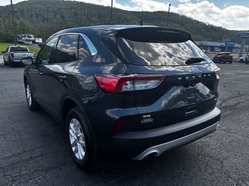 Used 2022 Ford Escape SE w/ Convenience Package AWD/4WD image 6