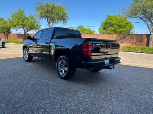 Used 2018 Chevrolet Silverado 1500 Custom w/ Custom Value Package image 10