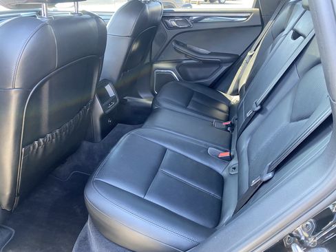 Used 2015 Porsche Macan S w/ Premium Package Plus AWD/4WD image 17
