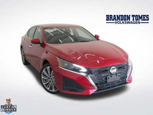 Used 2024 Nissan Altima 2.5 SL AWD/4WD image 1