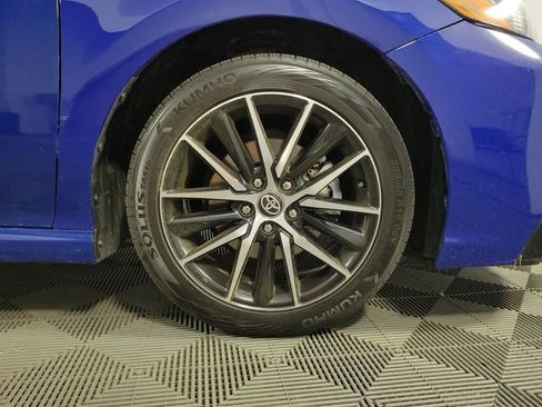 Used 2024 Toyota Camry SE image 11