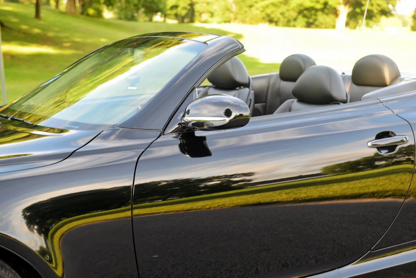 Used 2002 Lexus SC 430 Convertible RWD image 25