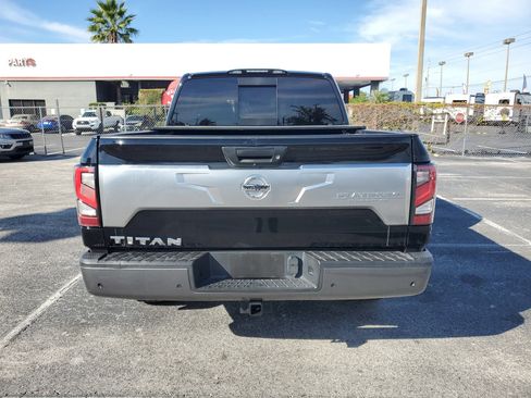Certified 2021 Nissan Titan Platinum Reserve image 5