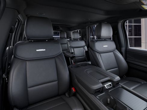 New 2027 Ford Expedition Platinum w/ Stealth Appearance Package AWD/4WD image 10