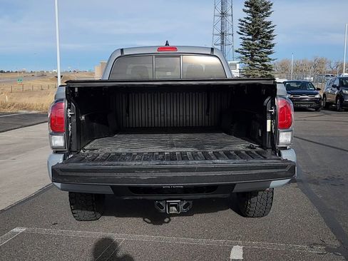 Used 2021 Toyota Tacoma TRD Off-Road w/ Technology Package image 17