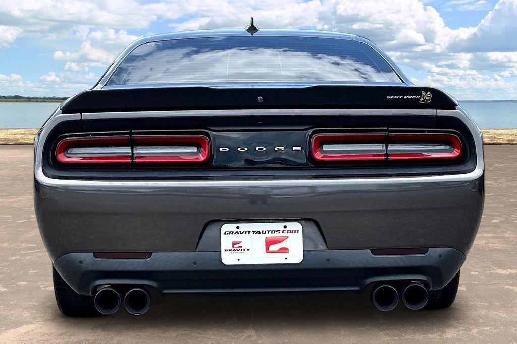 Used 2021 Dodge Challenger R/T Scat Pack RWD image 5