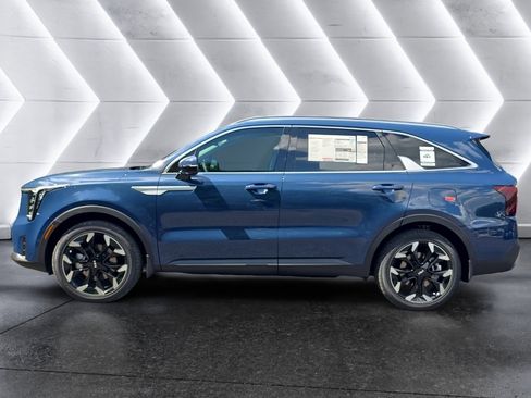 New 2025 Kia Sorento EX image 2