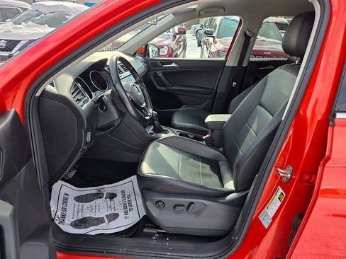 Used 2018 Volkswagen Tiguan SE image 7