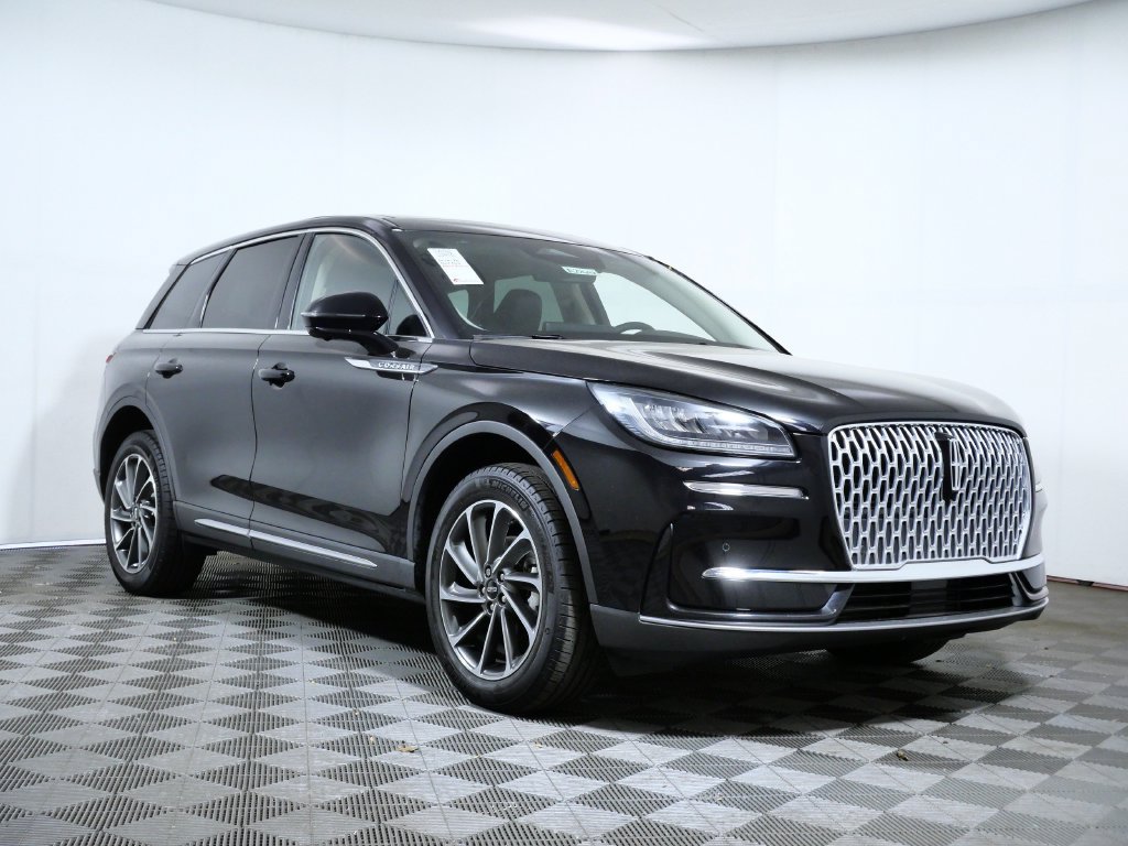 Certified 2023 Lincoln Corsair AWD w/ Equipment Group 101A image 1