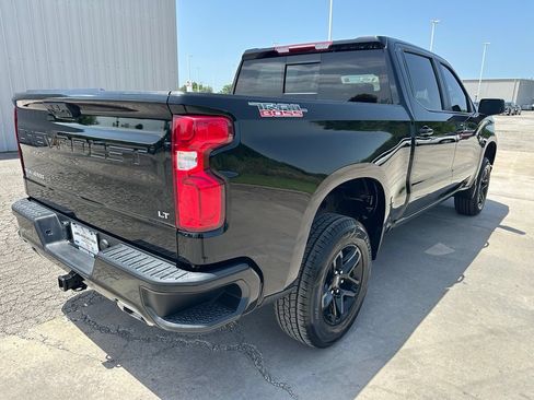 Used 2024 Chevrolet Silverado 1500 LT Trail Boss w/ Convenience Package II AWD/4WD image 5