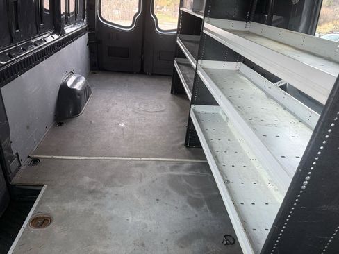 Used 2018 Mercedes-Benz Sprinter 2500 image 18