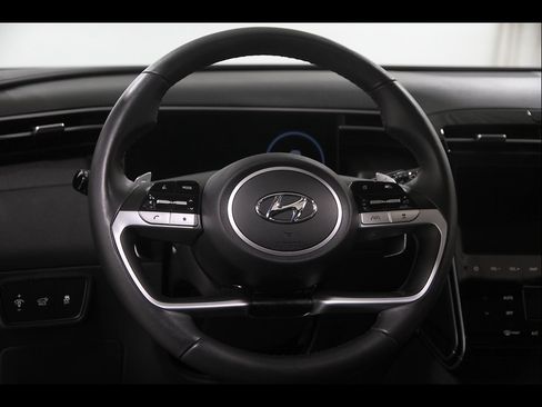 Certified 2024 Hyundai Tucson Limited AWD/4WD image 7